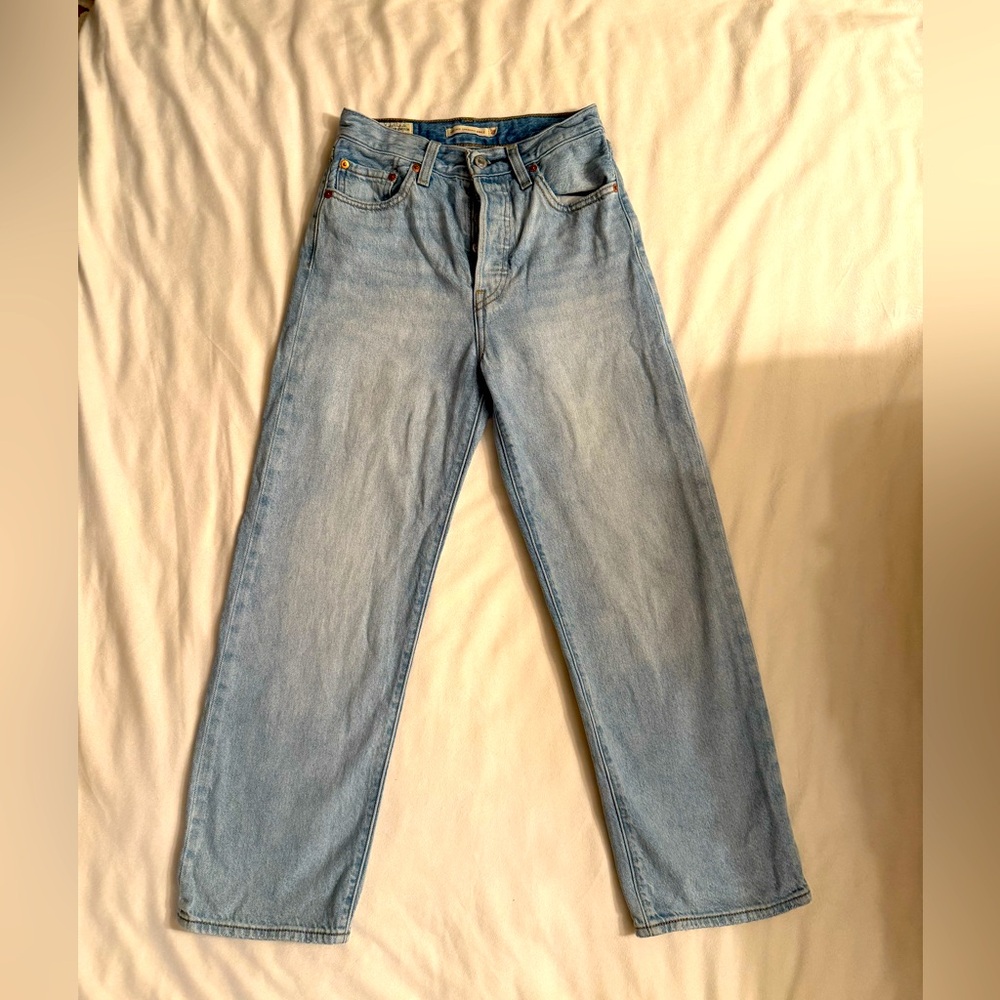 Levi’s Ribcage Straight Ankle Jeans